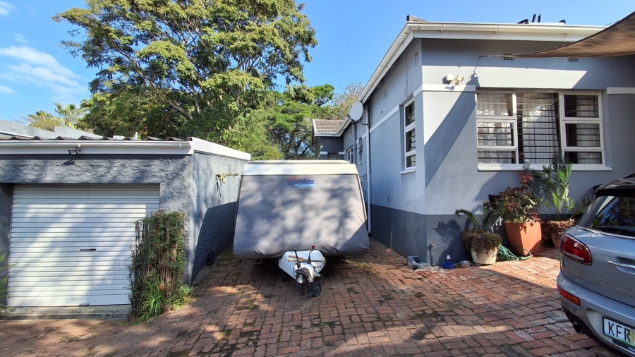 6 Bedroom Property for Sale in Vincent Eastern Cape